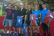 Miesten kilpasarjan kolme parasta: 1. Team Neon Sport (Jaakko Mäkelä, Ville Mäkelä), 2. Avanti Adventure 2 (Mikko Rantahakala Juuso Hollo), 3 Eränaali (Laura Salminen, Mikko Petäjämäki)

Kuva: Jouni Junkkaala